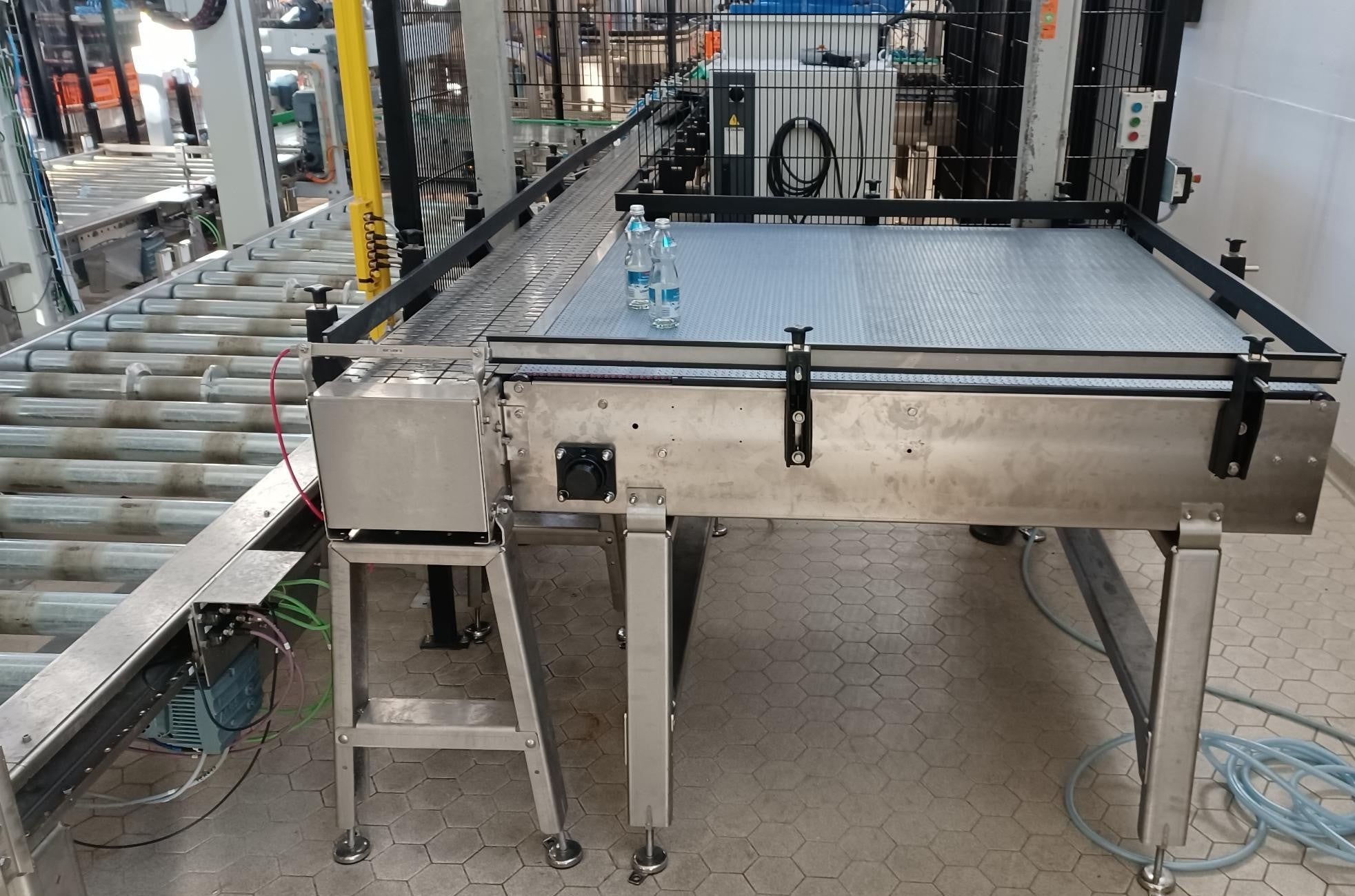 Infeed Table – Bulk Products, Line Ready | Polyketting